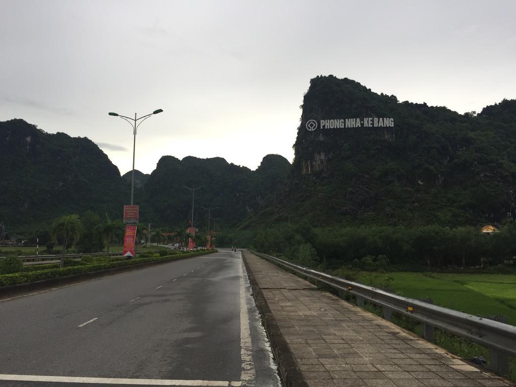 Mountain View Hotel Quang Binh Екстериор снимка